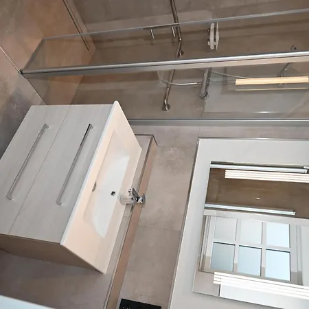 Malaika-shania-10-a Apartment *