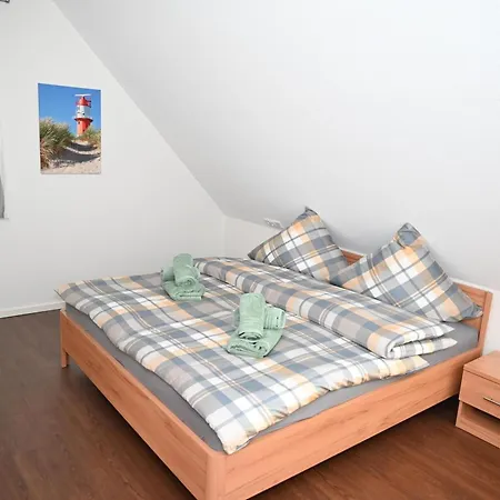 Malaika-shania-10-a Apartment Borkum